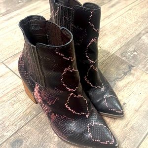 Steve Madden brown snake bootie